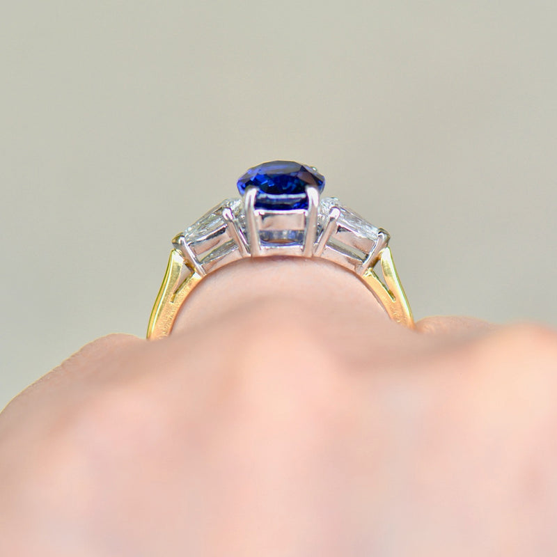 Vintage 2000s Royal Blue Sapphire & Diamond Trilogy 18CT Yellow Gold Engagement Ring (2.93cts)