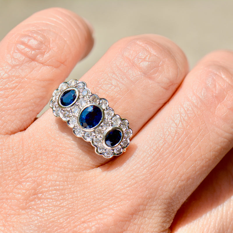 复古蓝宝石和钻石三重簇 18ct 黄金戒指（1.60cts）