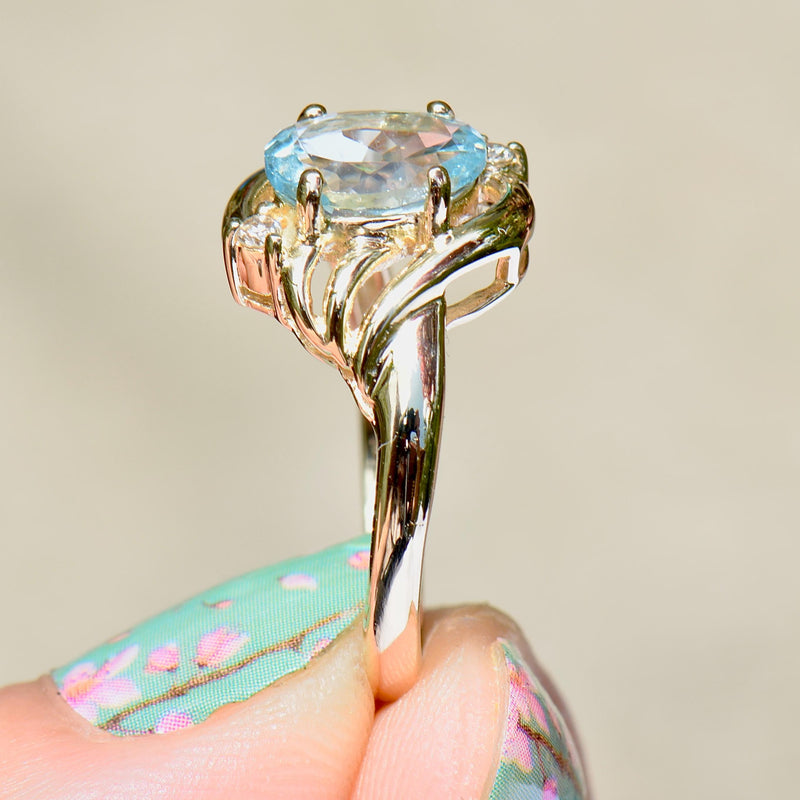 Vintage Aquamarine & Diamond Cross-Over Set Ring (1.15cts)