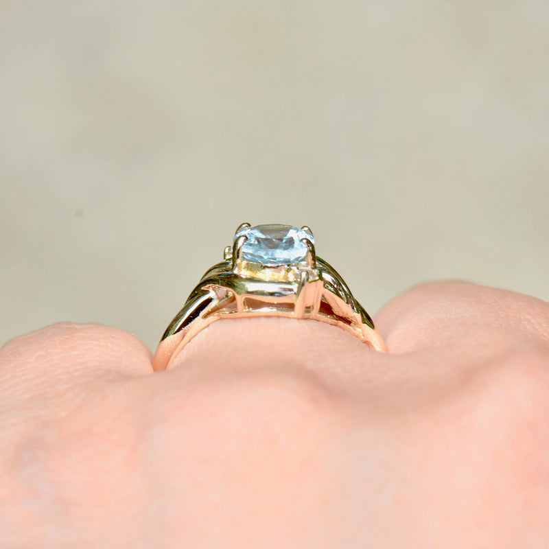 Vintage Aquamarine & Diamond Cross-Over Set Ring (1.15cts)