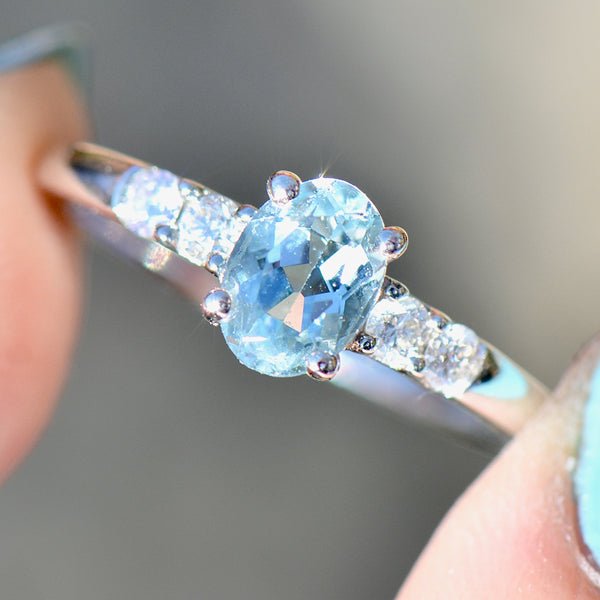  中古 18 克拉白金海蓝宝石和钻石订婚戒指
