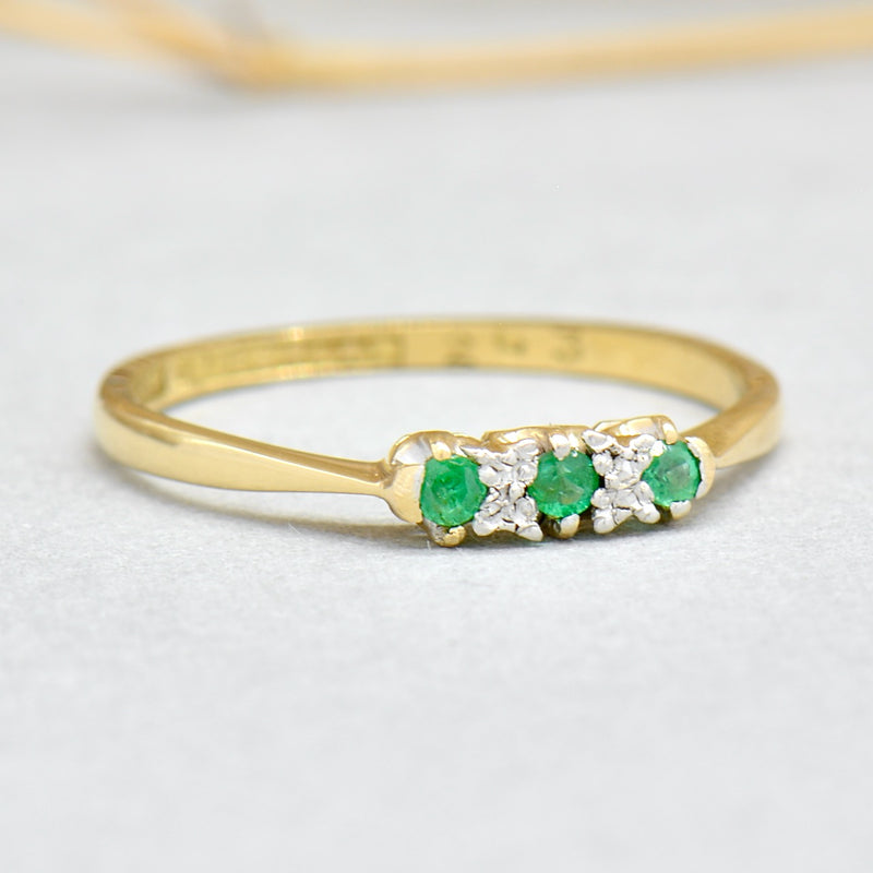 Art deco 18ct Yellow Gold & Platinum Emerald Trilogy Engagement Ring