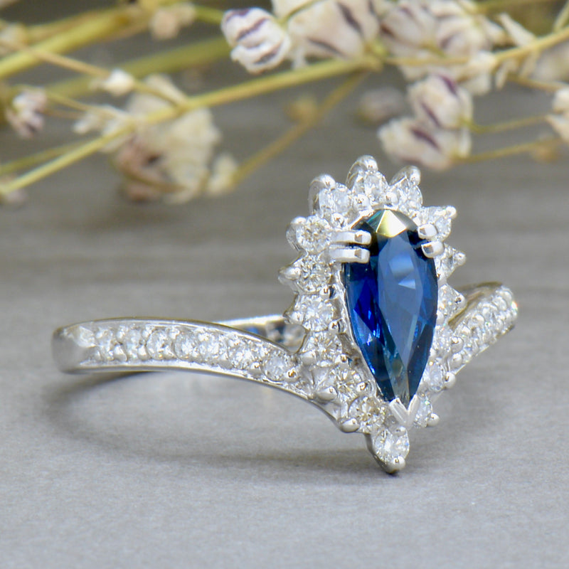 Vintage 18CT White Gold Sapphire & Diamond Pear Shape Halo Ring