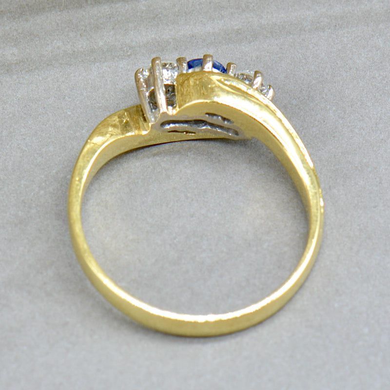 Vintage 18CT Yellow Gold Sapphire & Diamond Trilogy Engagement Ring