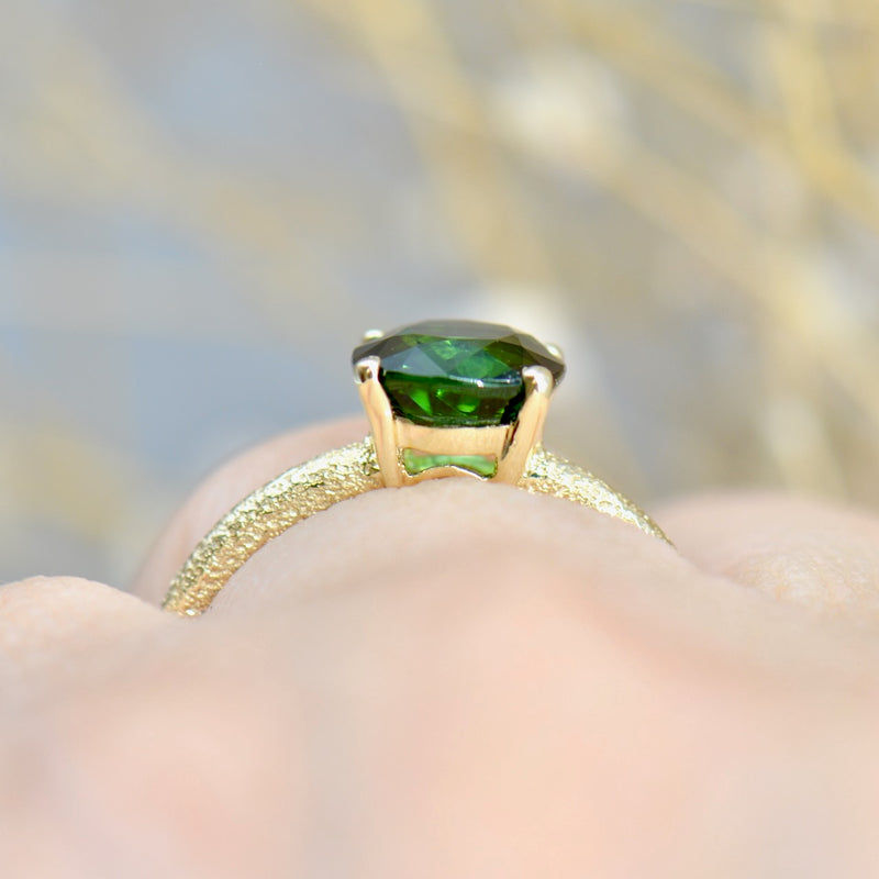 2000s Green Tourmaline 9ct Yellow Gold Solitaire Ring (1.76cts)