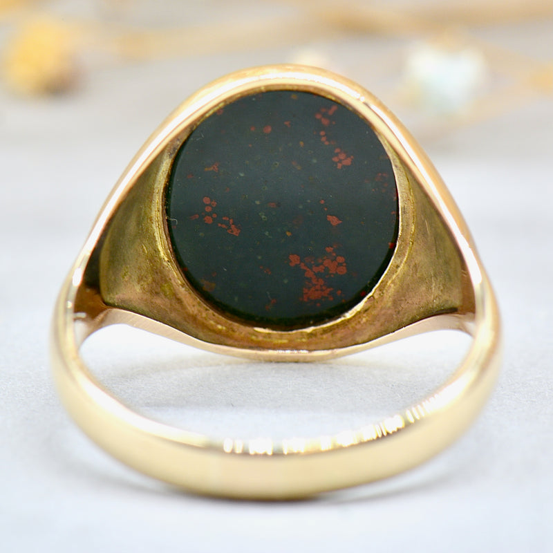 Vintage 1970s Bloodstone 9ct Yellow Gold Mens Oval Signet Ring