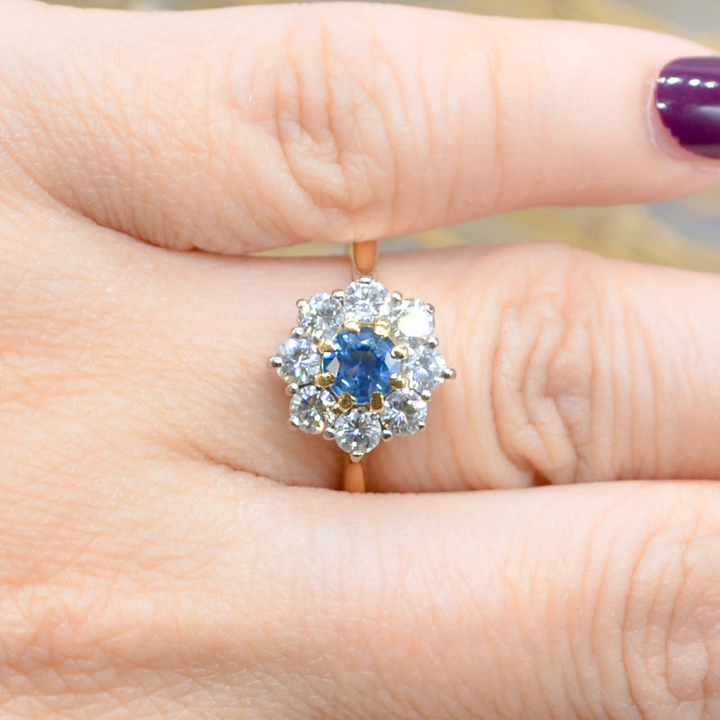 1990s 18ct Yellow Gold Blue Sapphire & Diamond Halo Daisy Engagement Ring (1.42cts)