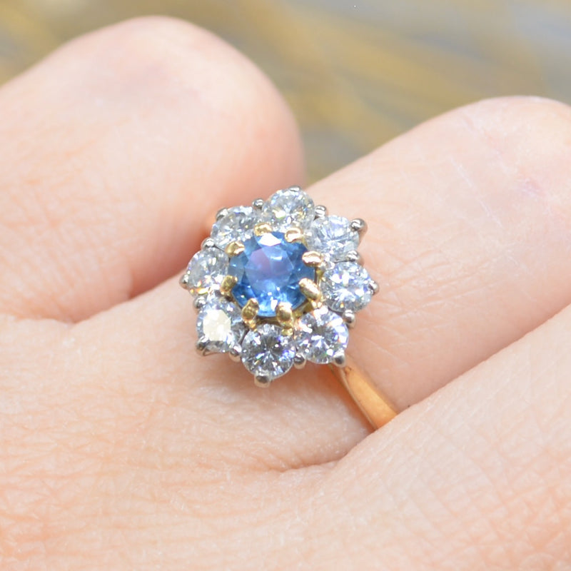 1990s 18ct Yellow Gold Blue Sapphire & Diamond Halo Daisy Engagement Ring (1.42cts)