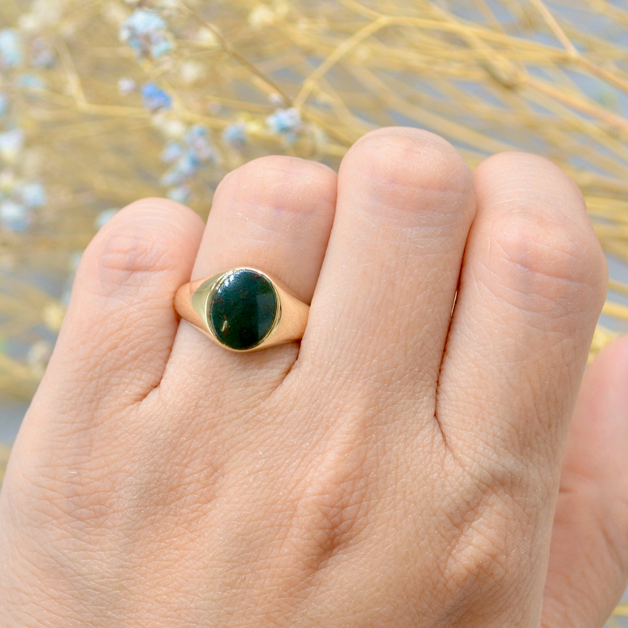 Vintage 1950s 9ct Yellow Gold Bloodstone Signet Ring