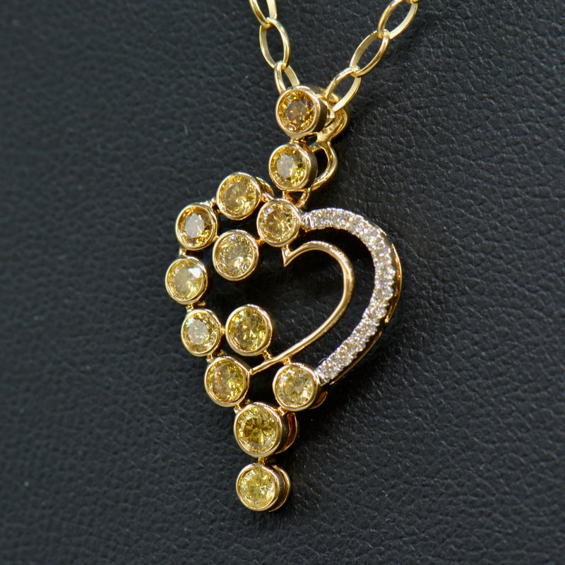 Multi-colour and White Diamonds Pendant in 18ct Yellow Gold (1.115 cts)