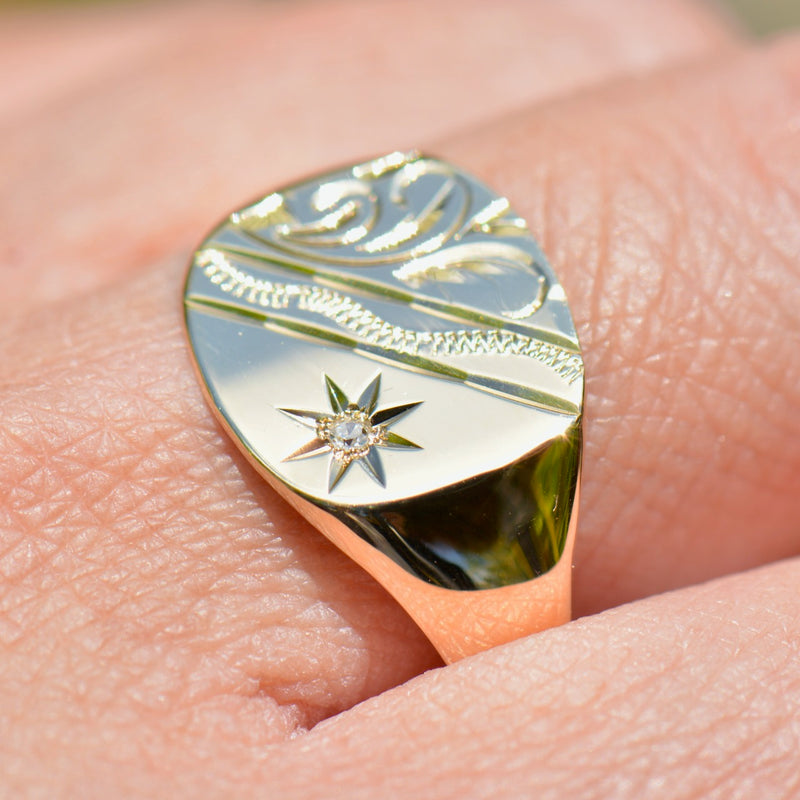 Vintage 1990s Diamond Set Engraved 9ct Yellow Gold Mens Signet Ring