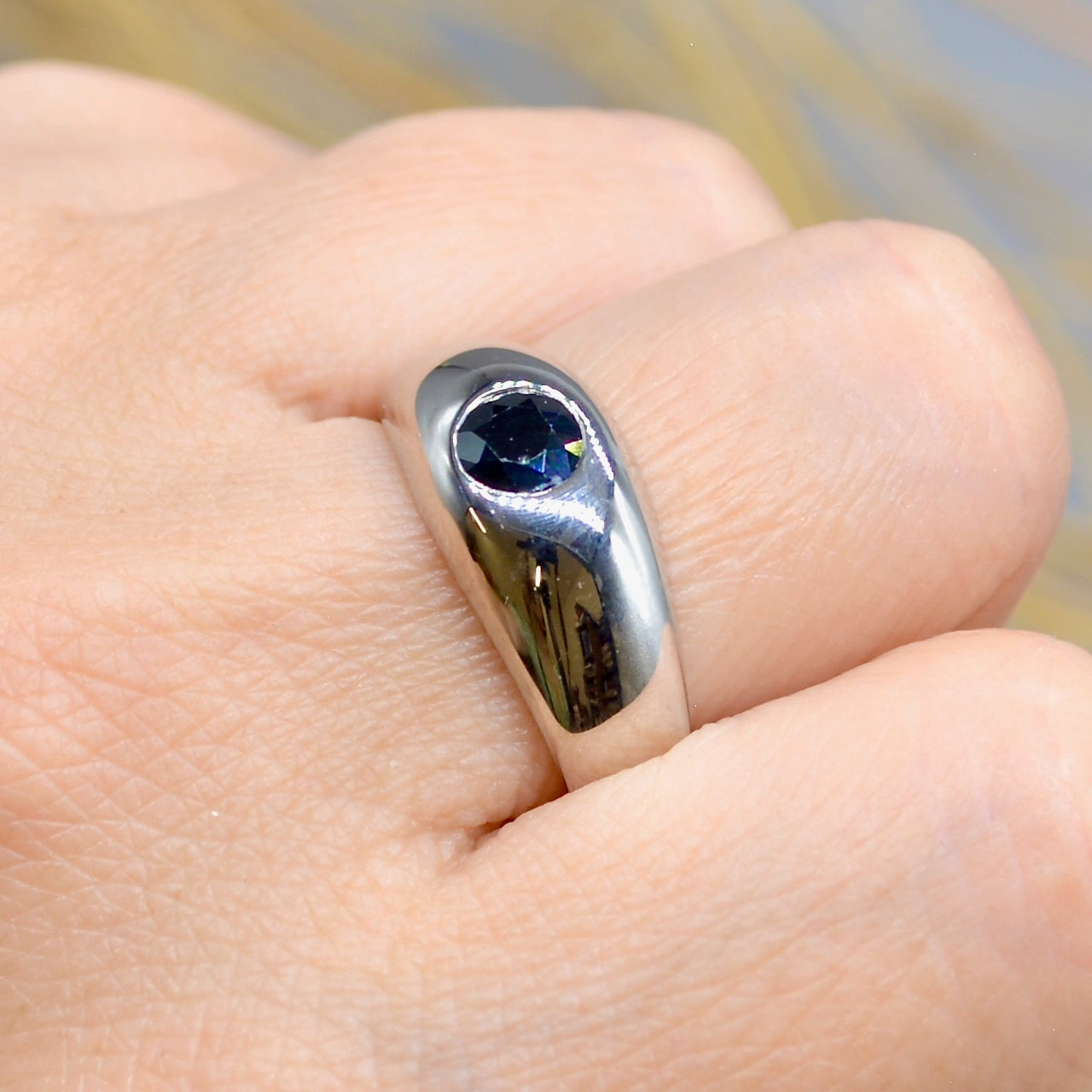 Vintage Chunky & Hefty 9ct White Gold Dark Sapphire Signet Ring