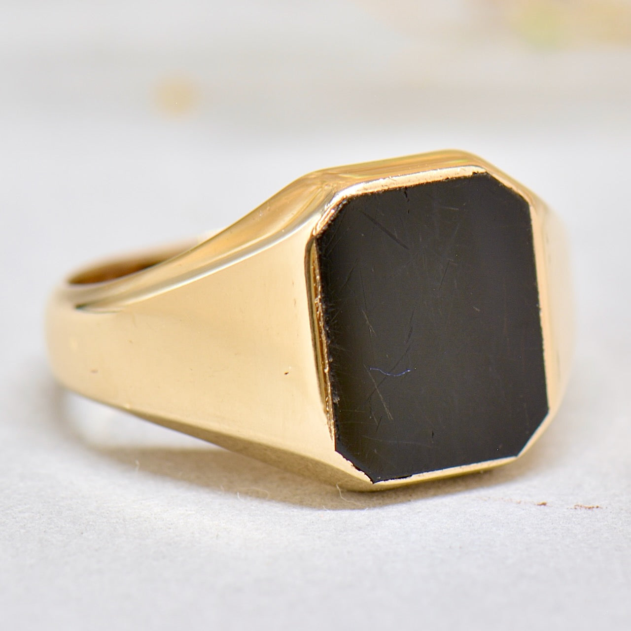 Vintage 1970s Octagon Onyx 9ct Yellow Gold Mens Signet Ring