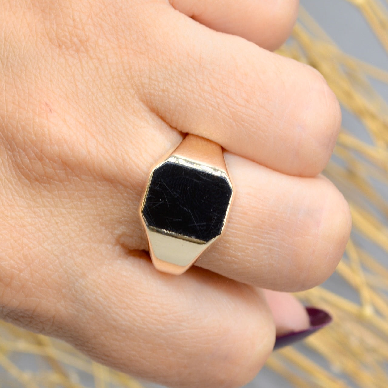 Vintage 1970s Octagon Onyx 9ct Yellow Gold Mens Signet Ring