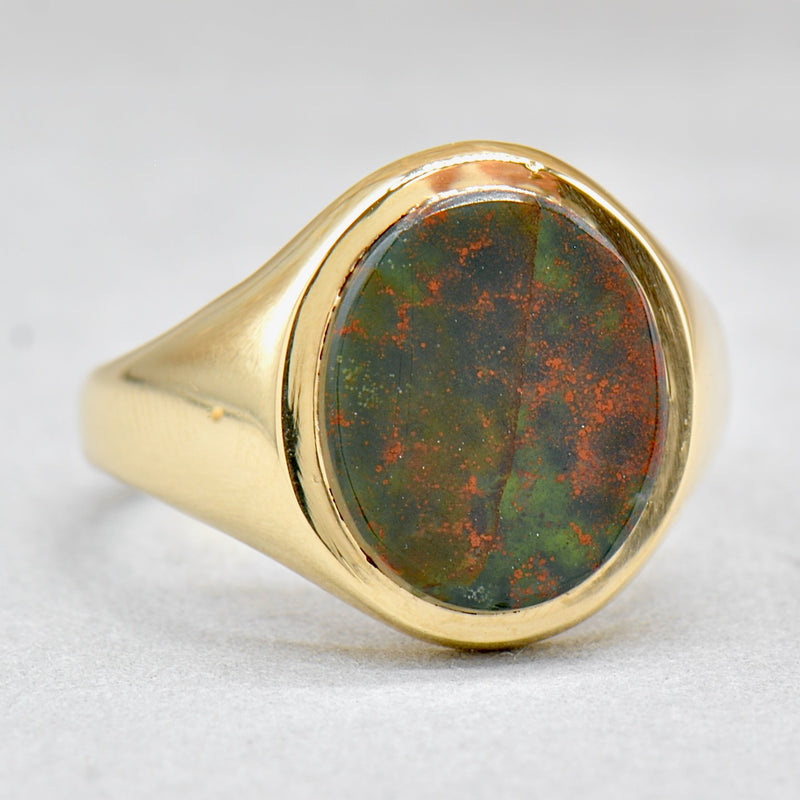 Vintage 1960s Bloodstone 9ct Yellow Gold Mens Oval Signet Ring