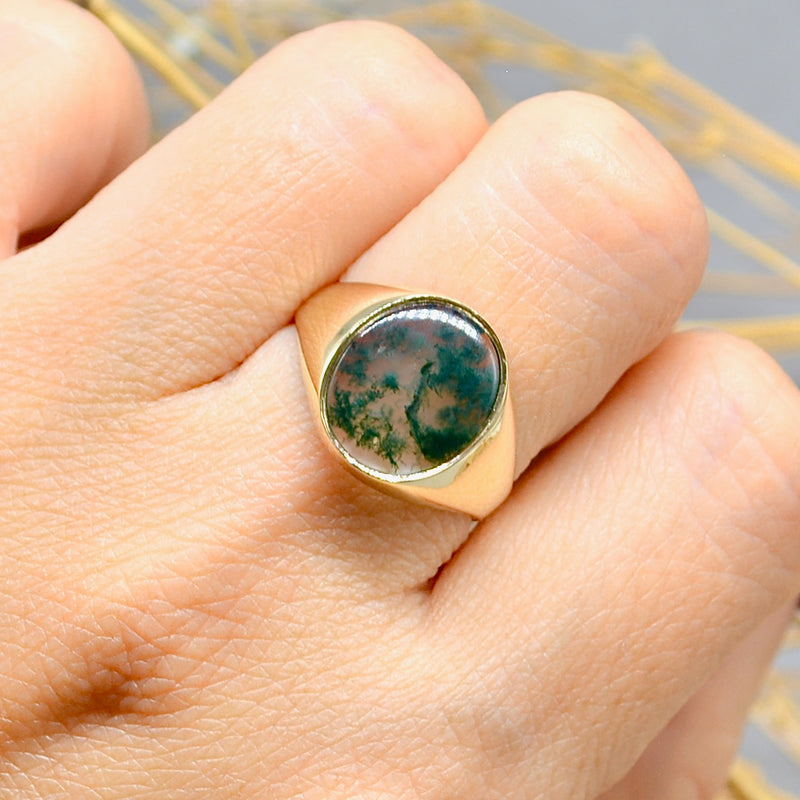 Vintage Moss Agate 9ct Yellow Gold Oval Signet Ring