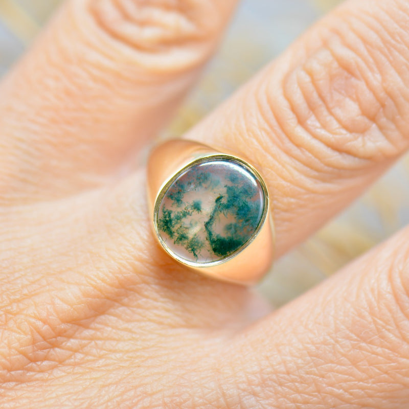 Vintage Moss Agate 9ct Yellow Gold Oval Signet Ring