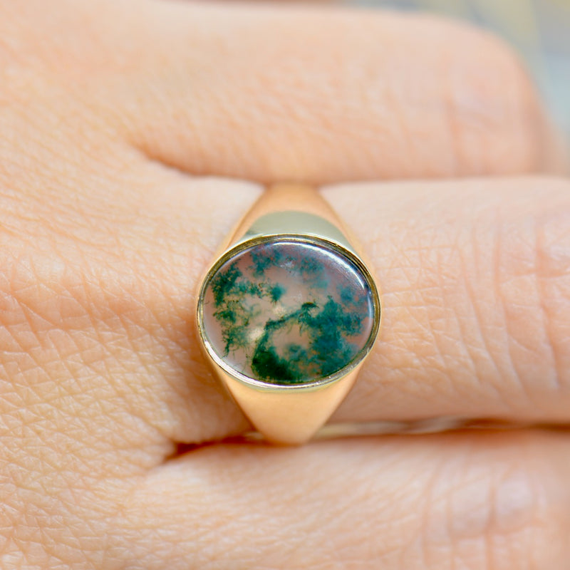 Vintage Moss Agate 9ct Yellow Gold Oval Signet Ring