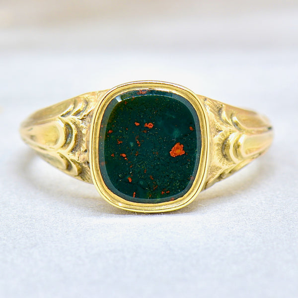 Victorian 14ct Yellow Gold Bloodstone Engraved Bezel Set Signet Ring