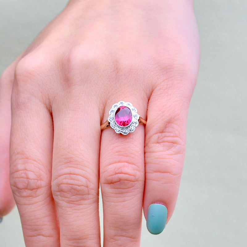 Vintage 9ct Yellow Gold Synthetic Ruby & CZ Daisy Ring