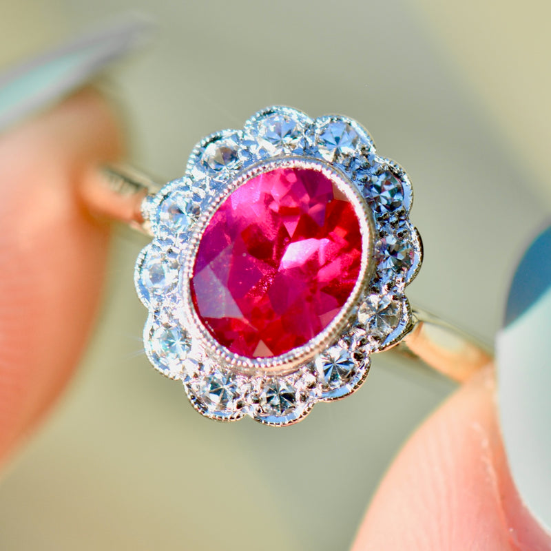 Vintage 9ct Yellow Gold Synthetic Ruby & CZ Daisy Ring