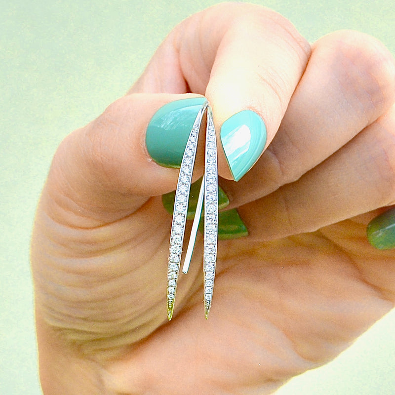 Vintage Graduated Brilliant Cut Diamond 14ct White Gold Drop Earrings (0.38ct)