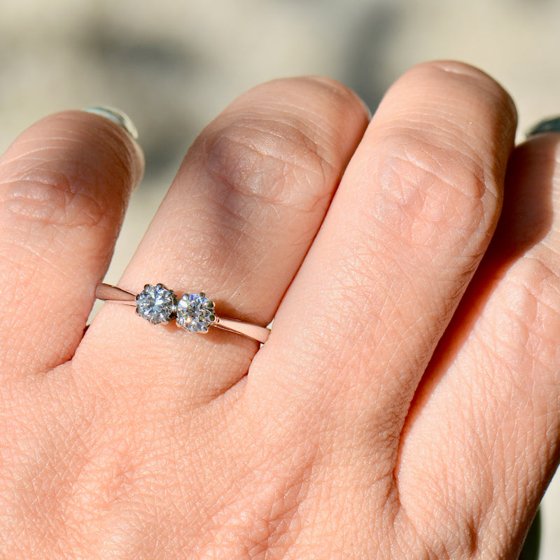 复古 Toi et Moi 双石钻石明亮式切割 18ct 白金戒指（0.55ct）