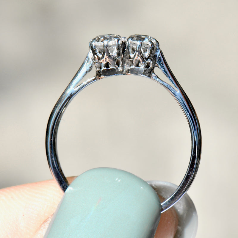 复古 Toi et Moi 双石钻石明亮式切割 18ct 白金戒指（0.55ct）