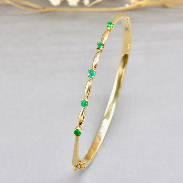 9ct Yellow Gold Emerald Bangle (0.35ct)