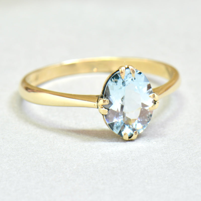 1970s Aquamarine Solitaire Style 9CT Yellow Gold Ring (1.48cts)