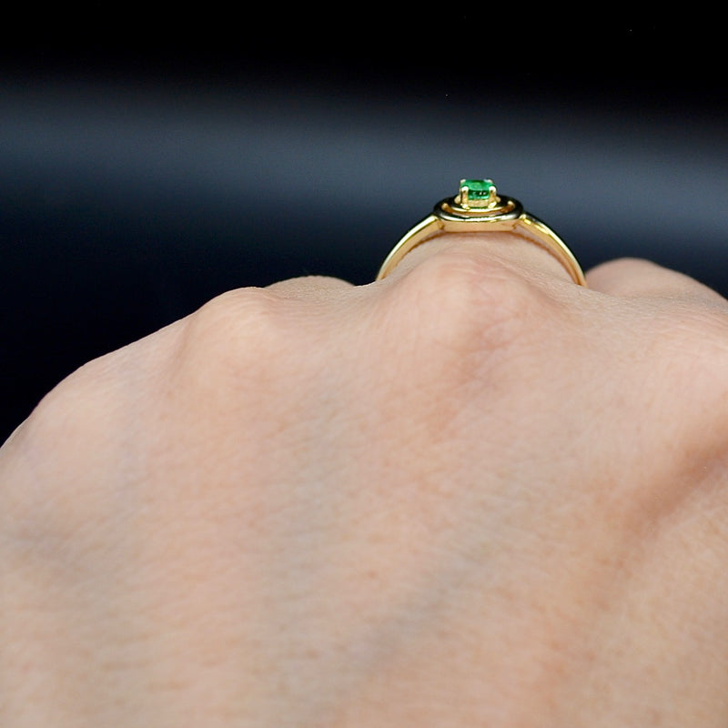 Emerald 9CT Yellow Gold Target Ring