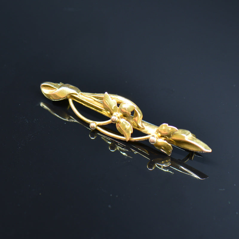 Antique 1918 9CT Yellow Gold Floral & Leave Motif Brooch