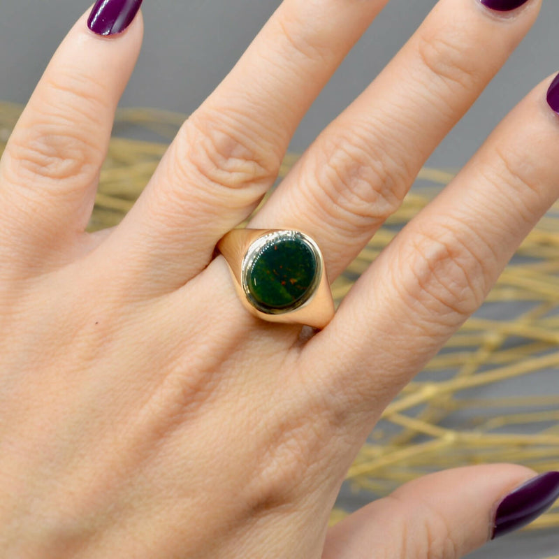Vintage 1970s 9CT Yellow Gold Bloodstone Mens Signet Ring