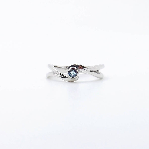三月，海蓝宝石银生辰石扭型戒指